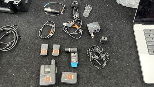 Sennheiser avx camera - 2,